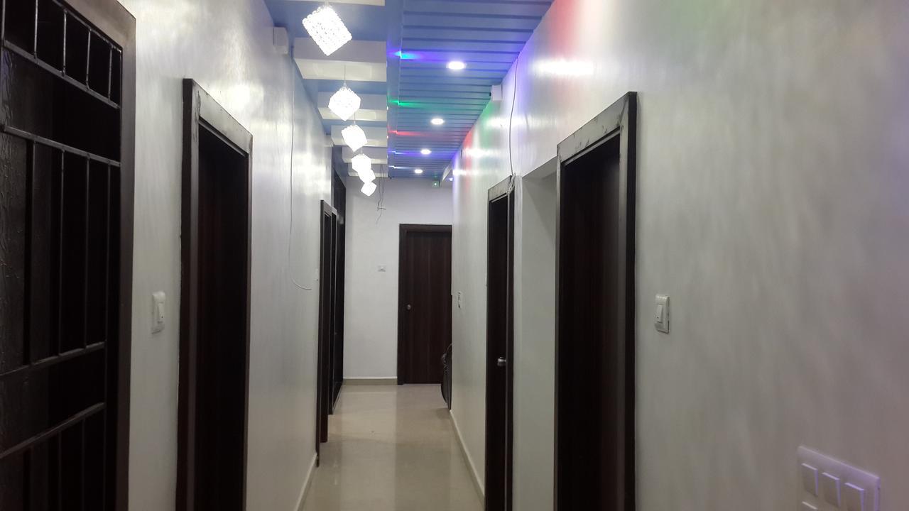 Hotel Holiday Era Opposite Railway Station أورانغاباد المظهر الخارجي الصورة