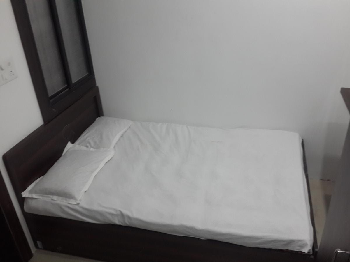 Hotel Holiday Era Opposite Railway Station أورانغاباد المظهر الخارجي الصورة