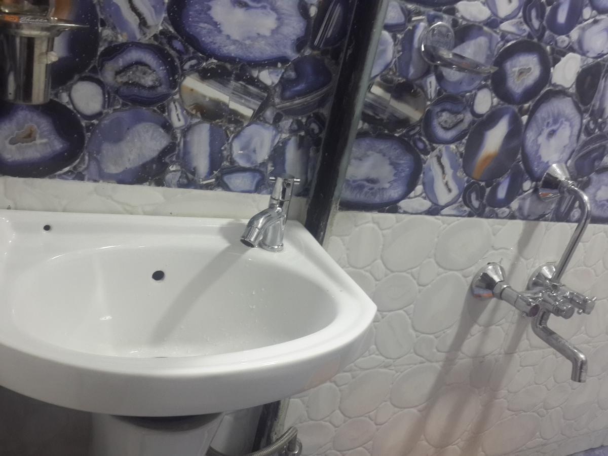 Hotel Holiday Era Opposite Railway Station أورانغاباد المظهر الخارجي الصورة