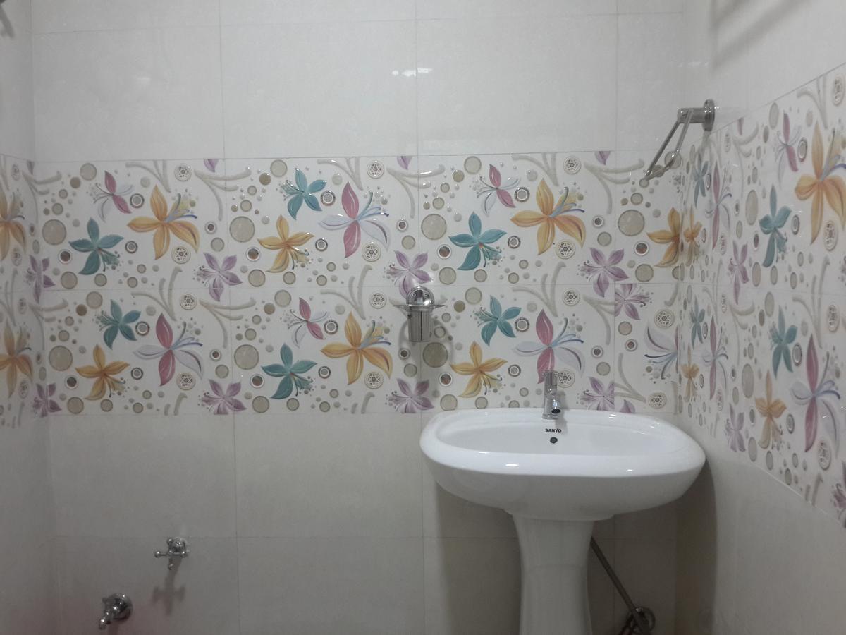 Hotel Holiday Era Opposite Railway Station أورانغاباد المظهر الخارجي الصورة