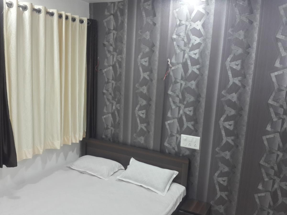 Hotel Holiday Era Opposite Railway Station أورانغاباد المظهر الخارجي الصورة
