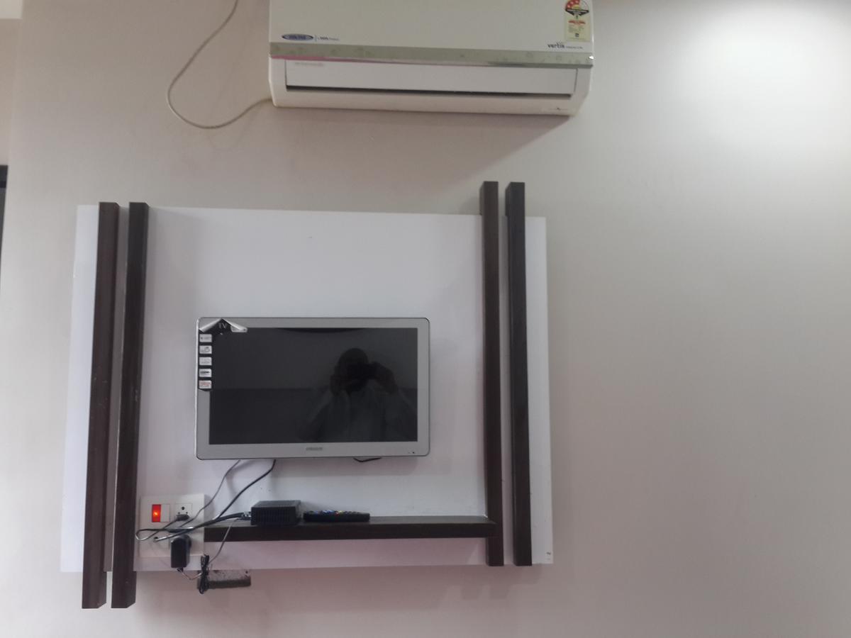 Hotel Holiday Era Opposite Railway Station أورانغاباد المظهر الخارجي الصورة
