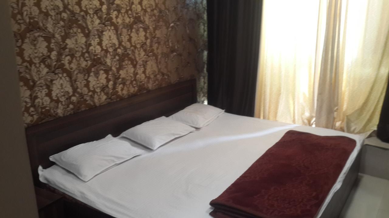 Hotel Holiday Era Opposite Railway Station أورانغاباد المظهر الخارجي الصورة